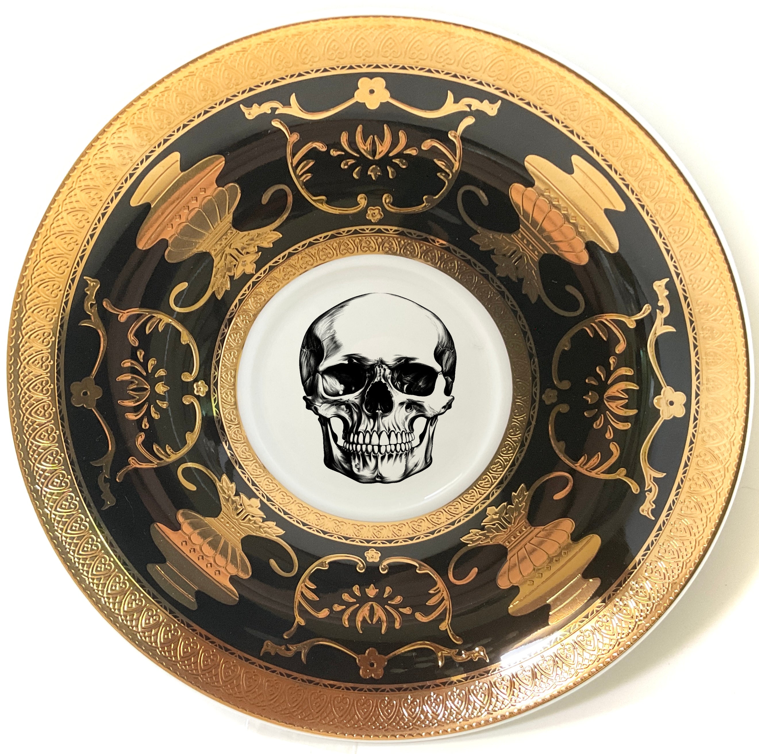Gold Skull Tee – Cacique Foods Merchandise