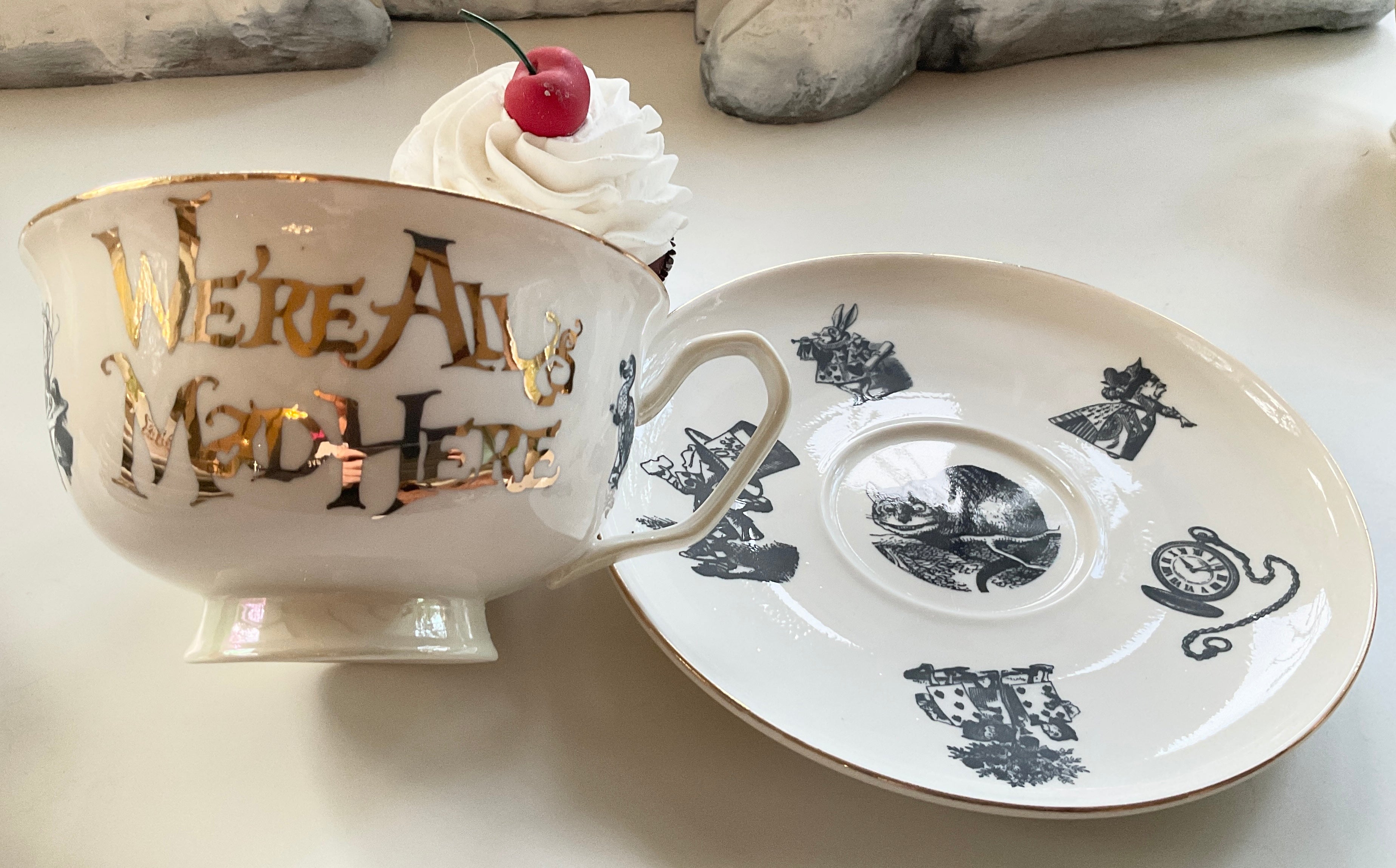 Large capacity Alice in Wonderland cup and saucer Set, porcelain, 14 o –  Angioletti Designs