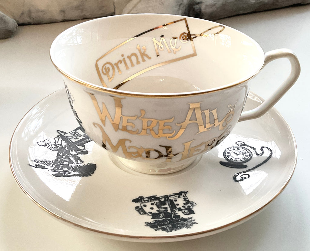 Large capacity Alice in Wonderland cup and saucer Set, porcelain, 14 o –  Angioletti Designs