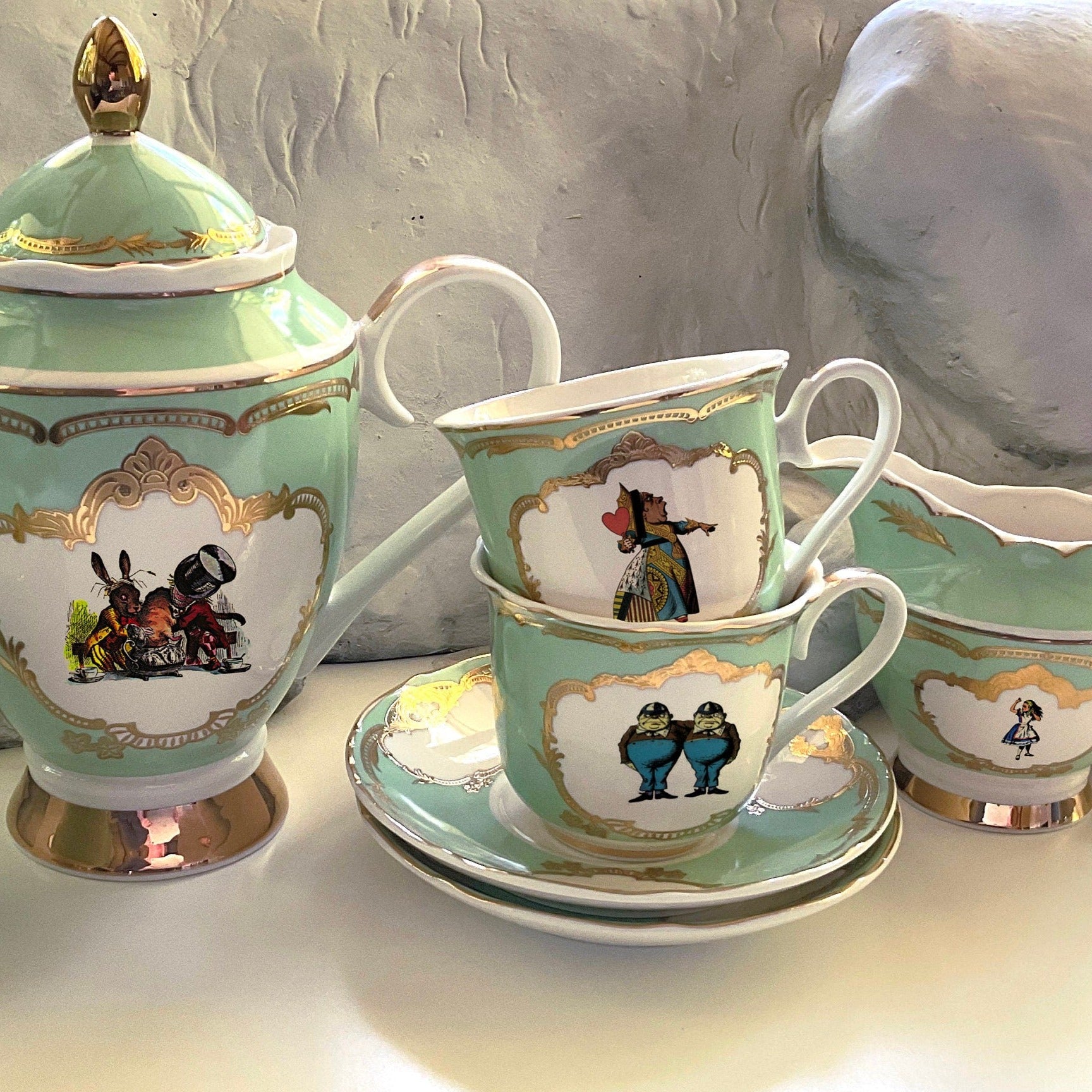 8 Piece Kitchen Set with Alice in Wonderland Custom Etchings by